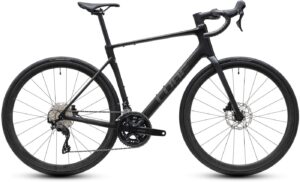 Cube Attain C:62 Race - 28 Zoll 24K Diamant - carbon´n´coalchrome
